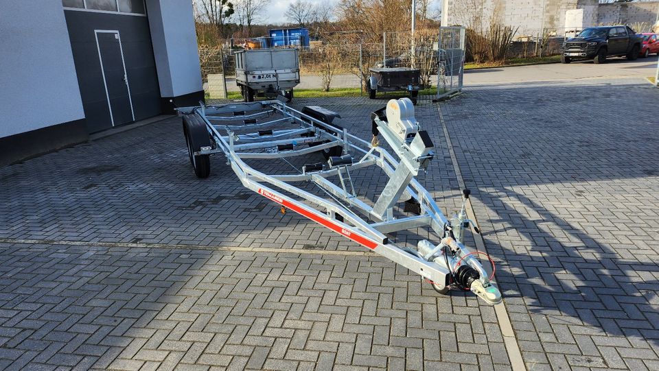 Bootsanhänger Bootstrailer 2,5t NEU Anhänger PkW 2500kg in Hennigsdorf