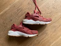 2 Nike Air Gr.37,5 hellblau u. Gr.38,5 rot Bonn - Venusberg Vorschau