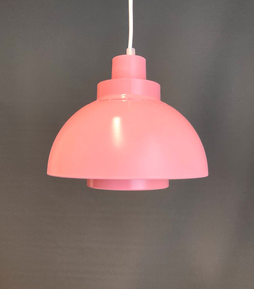 Lampe danish Mid Century Retro Pastell rosa Ära PH Poulsen Lyfa in Düsseldorf