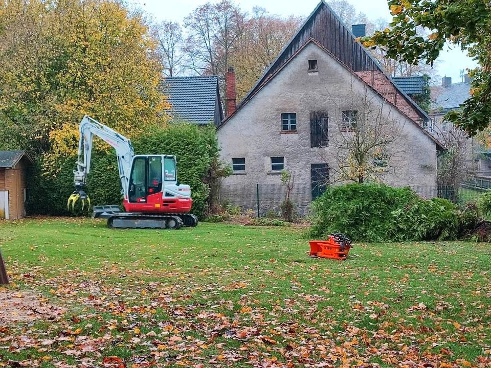 Baggerarbeiten Baudienstleistung Maschinenführung in Marienmünster