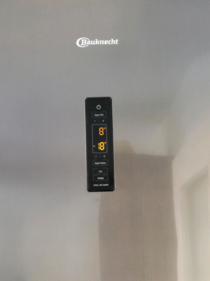 Kühlschrank von Bauknecht in Wolfsburg