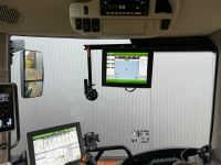 Neue Klappbare Halterung für John Deere 6R Gen 4 Zusatzmonitor Nordrhein-Westfalen - Grevenbroich Vorschau