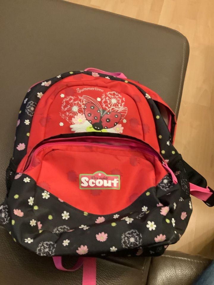 Rucksack von Scout Kinder Summertime rot schwarz in Ritterhude