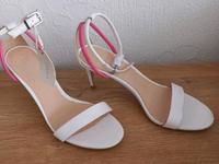 Esprit  Sandalen Weiß/Pink Neu Hessen - Oberursel (Taunus) Vorschau