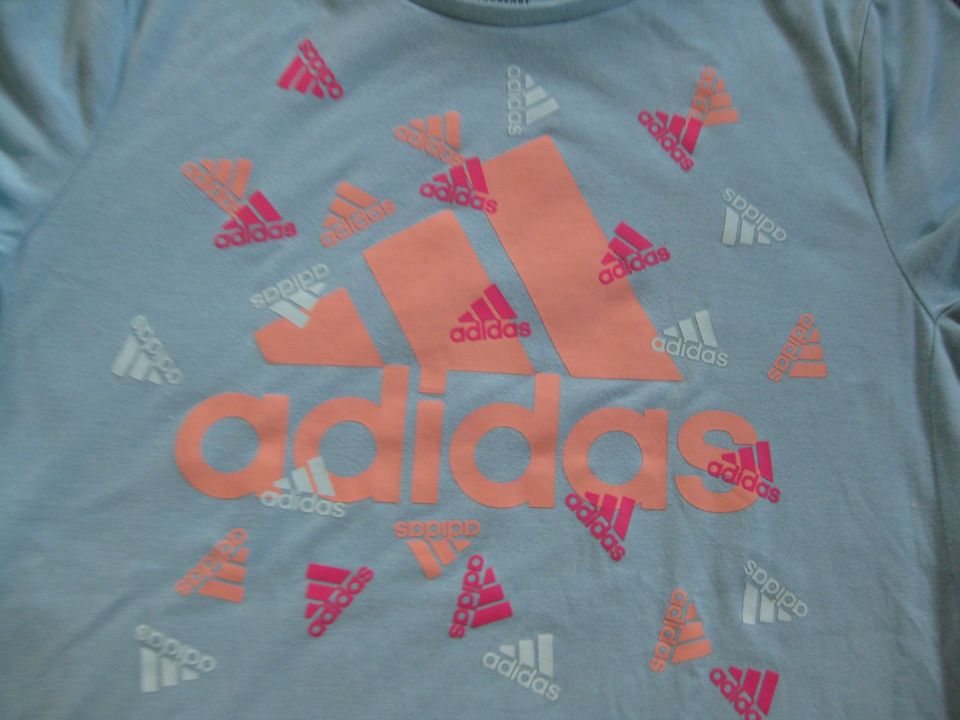 TOP!! Neuwertiges Adidas Sport- T- Shirt Gr. 170 Mädchen in Süßen