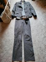 Schicker grauer Hosenanzug Gr 36/38 Hessen - Wehrheim Vorschau