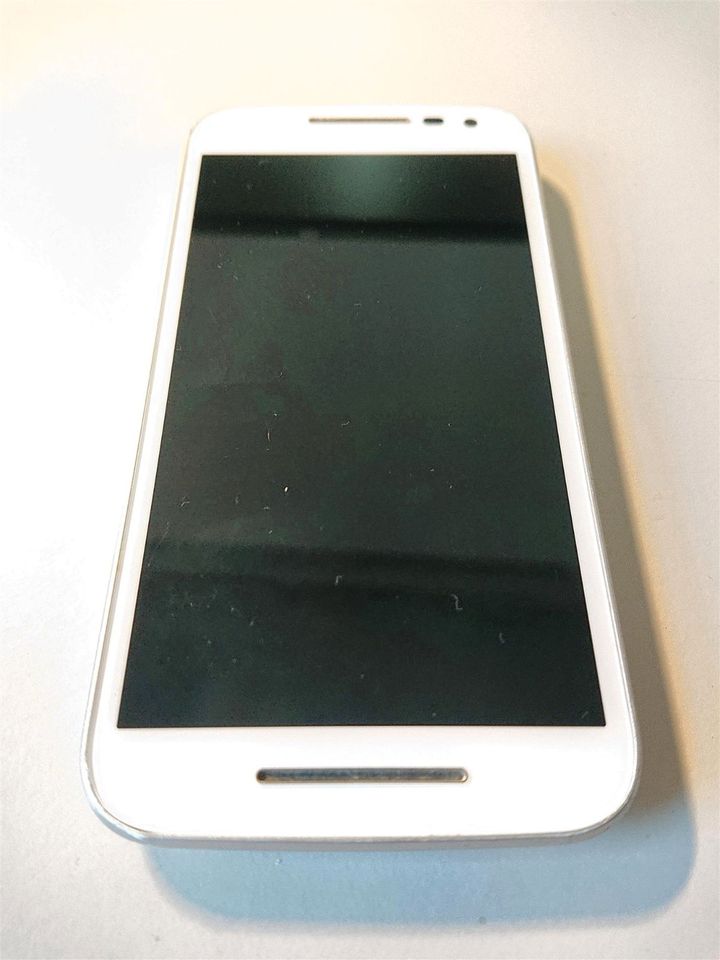 Motorola Moto G 3. Generation XT1541 16GB weiss LineageOS 16 OVP in Leipzig