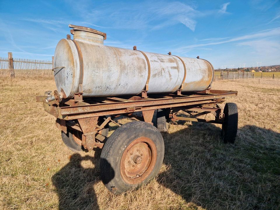 Wasserfassanhänger , Tränkenwagen in Teuchern