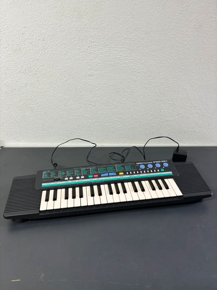 Keyboard Kinder Yamaha Portasound PSS-190 in Neutraubling