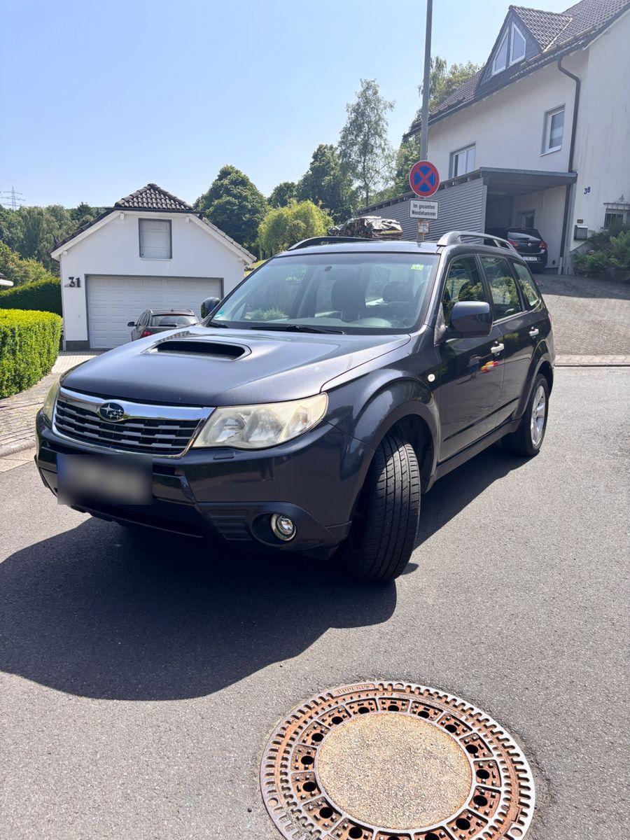 Abbildung des Autos Subaru Forester 2.0D Com…