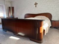 Schlafzimmer komplett - Echtholz/Massivholz dunkel - zu verschenk Nordrhein-Westfalen - Niederzier Vorschau