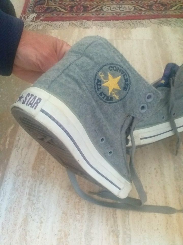 seltener Converse Sneaker, doppelt in Kirkel