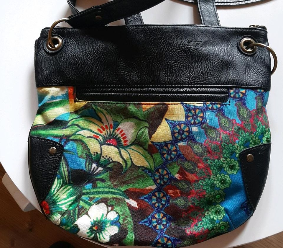 Desigual Handtasche Umhängetasche in Semmenstedt