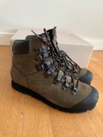 Lundhags Mid Riim Wanderschuhe 40 Leder vibram arctic grip Berlin - Zehlendorf Vorschau