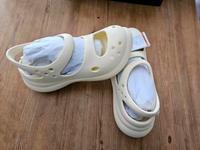 NEUE OVP UNGETRAGEN CROCS 41 42  Schuh Damen Frau Bayern - Bad Kissingen Vorschau
