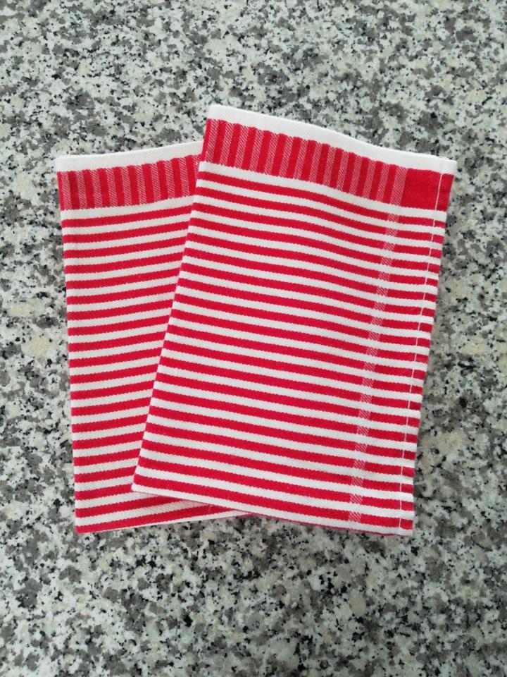 2x Geschirrtücher rot Halbleinen °° Heimtextilien Küche Kochen in Traubenmühle