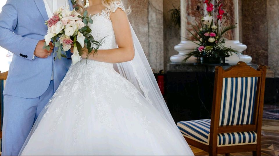 Hochzeitskleid Brautkleid in Hofheim am Taunus