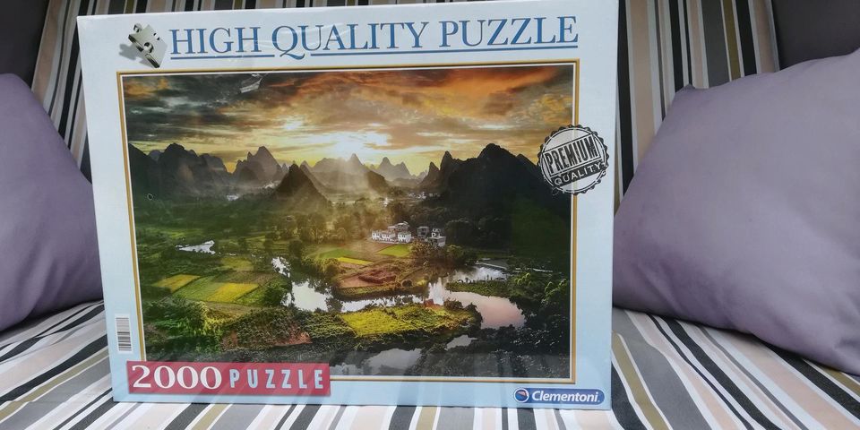 Puzzle 2000 Teile Original verpackt in Hamburg