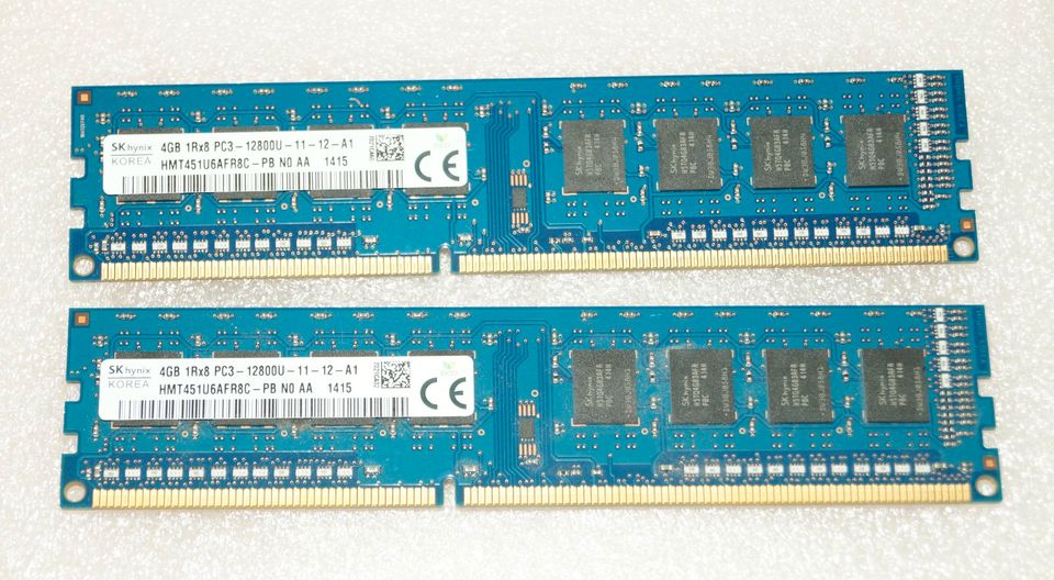 2 x 4GB HMT351S6BFR8C-H9 - DDR3 1333MHz - PC3-10600 in Köln