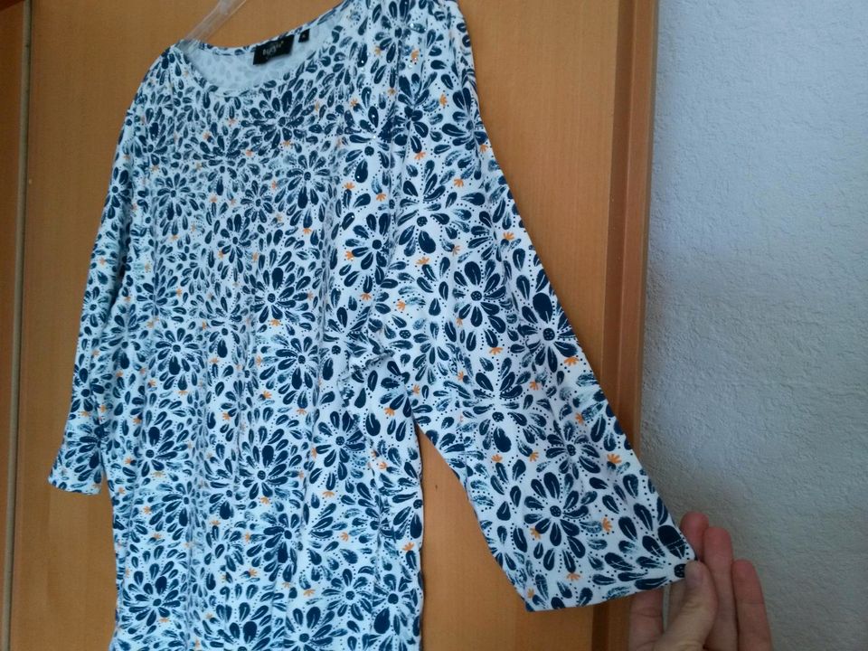 Shirt 3/4Arm Bexleys XL weiß mit blauen Blumen und Strass in Mantel