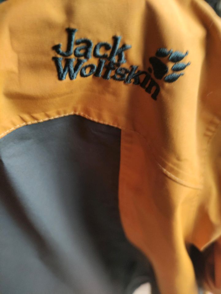 Funktionsjacke Jack Wolfskin in Stromberg