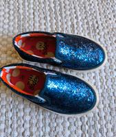 Schuhe Mini Boden blau Glitzer, Gr. 26, wie neu Berlin - Neukölln Vorschau