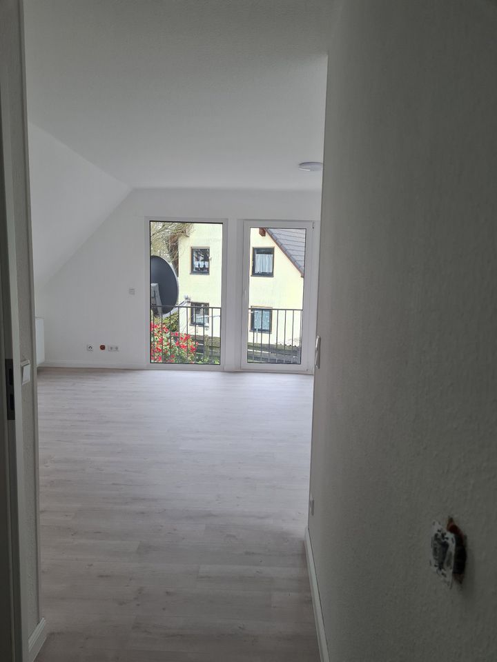 Kernsanierte 3 Zimmer Wohnung mit Gartennutzung im 2 FH in Leverkusen