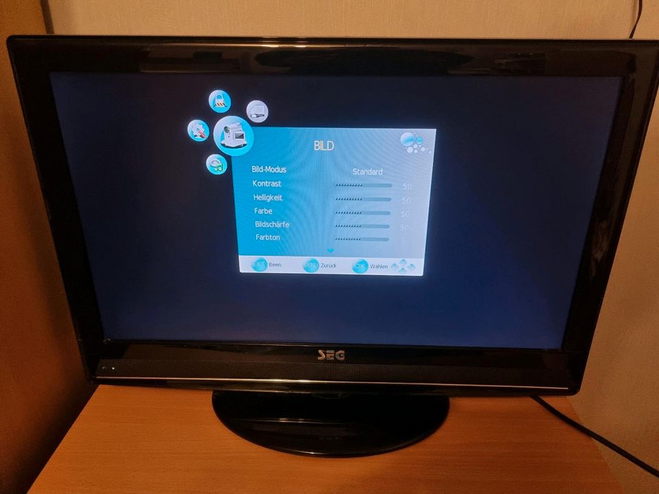 SEG LCD-TV Montreal 60cm (23,6''), ohne Fernbedienung in Bonn