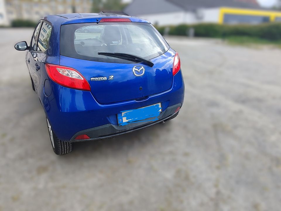 Auto Mazda 2 Bj.2009 126800km blau guter Zustand HU07/2024 in Wilthen