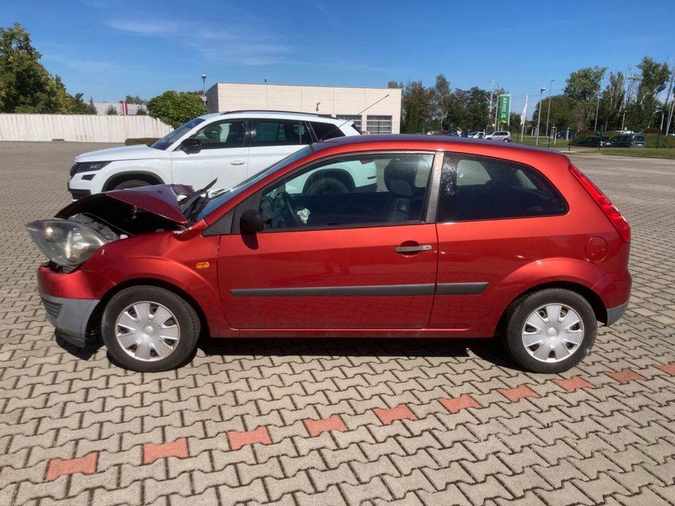 Ford Fiesta Ambiente in Altenburg