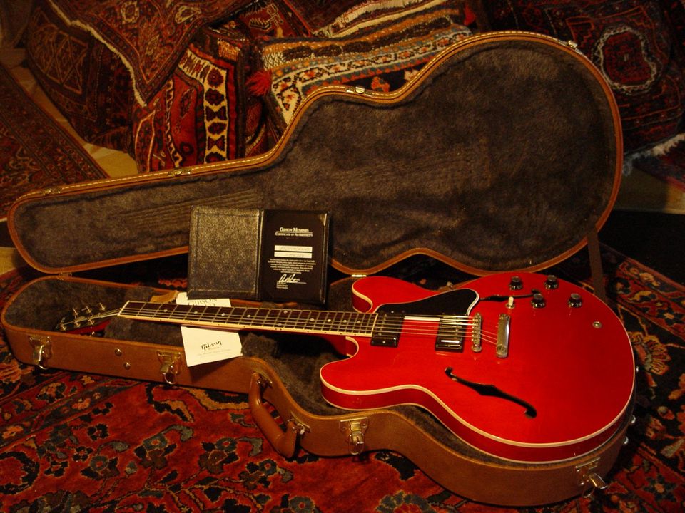 Gibson ES 335 Cherry in Herzogenaurach