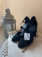Bershka High Heels Absatzschuhe Schnürschuhe Sommer Sandalen Rheinland-Pfalz - Worms Vorschau