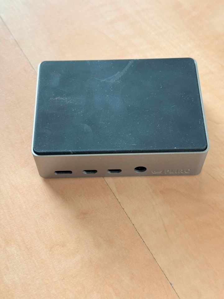 Raspberry Pi 4 FLIRC Case - Aluminium Gehäuse, Silber/Schwarz in Speyer