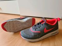 Nike Air 38,5 grau Pink Neuwertig Sneaker Sportschuhe Gym Niedersachsen - Lingen (Ems) Vorschau