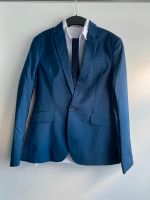 Jungen Anzugjacke mit Hemd und Krawatte blau Nordrhein-Westfalen - Herten Vorschau