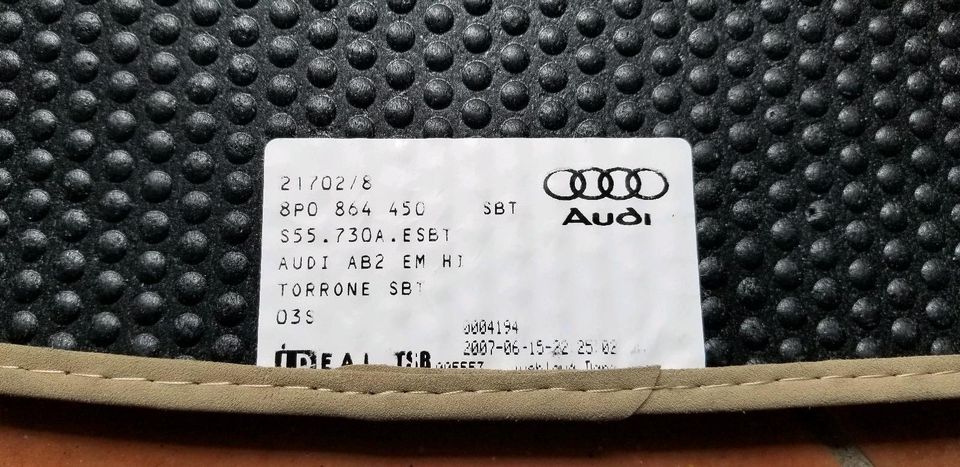 Neu Audi A3 ab Baujahr 2007 Original Teppich Fußmatten in Augsburg