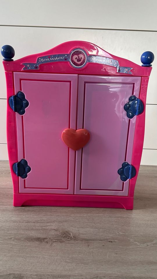 Build a Bear Kleiderschrank Puppenkleiderschrank in Heinsen