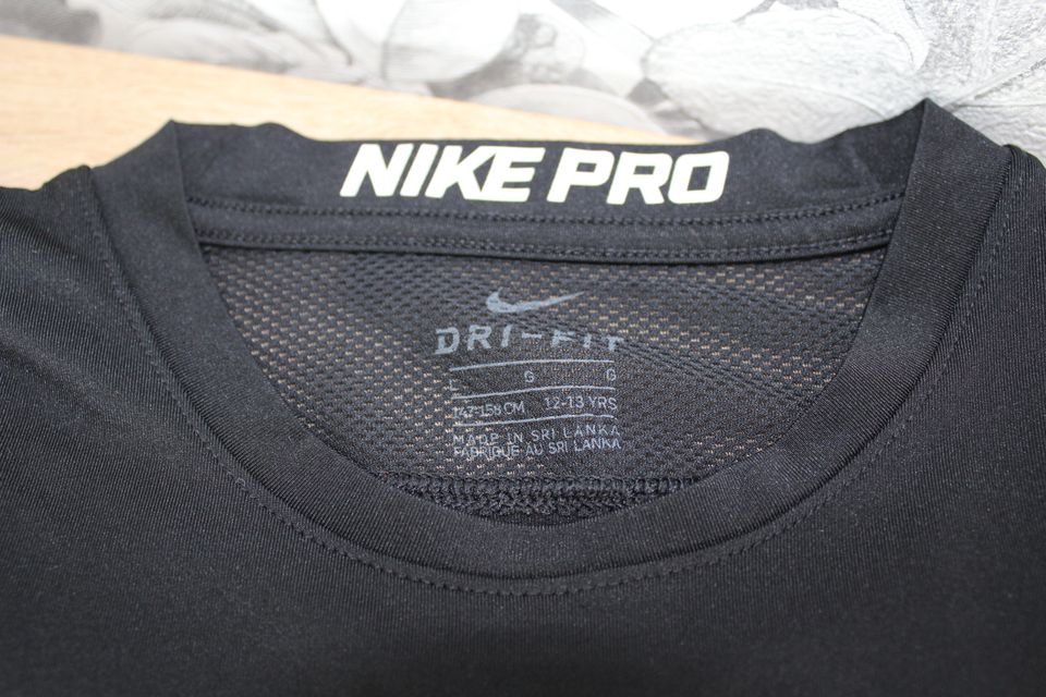 Set Nike Pro Shirt, Gr. 146 und staccato Short Gr. 140, schwarz in Homberg (Efze)