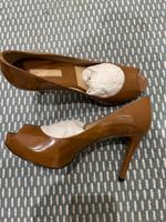 Michael Kors Leder high heels peeptoe Pumps Leder braun 39,5 40 Berlin - Wilmersdorf Vorschau