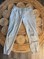 Graue H&M Jogginghose in Größe S Schleswig-Holstein - Ostenfeld (Husum) Vorschau
