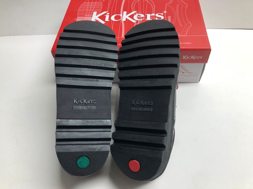 Kickers Echtleder Schuhe Gr 42 Original neu OVP in Mögglingen