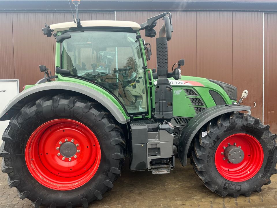 Fendt 722 S4 Profiplus 4100h 115000€ Netto in Kerken