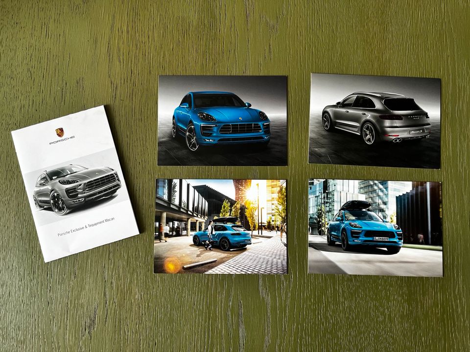Porsche Macan Exclusive & Tequipment Postkartenset mit Verpackung in Berlin