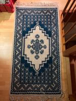 Teppich blau/beige, 160x82cm mit Fransen, Original aus Tunesien. Niedersachsen - Göttingen Vorschau
