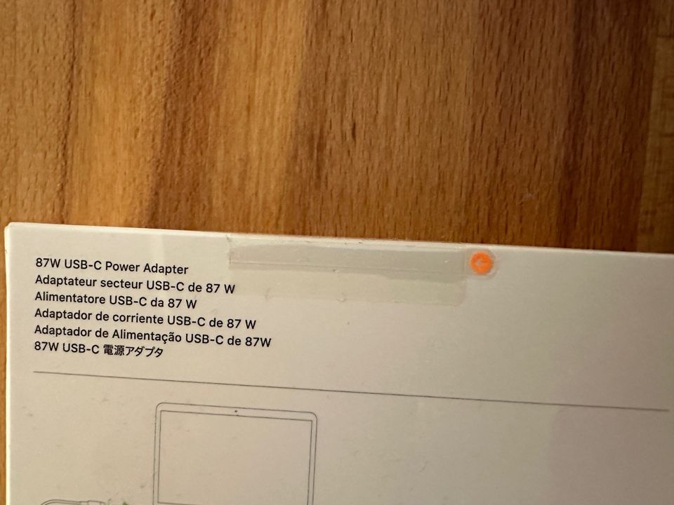 APPLE Netzteil MacBook Pro 87W USB-C - NEU - versiegelt in Sindelfingen