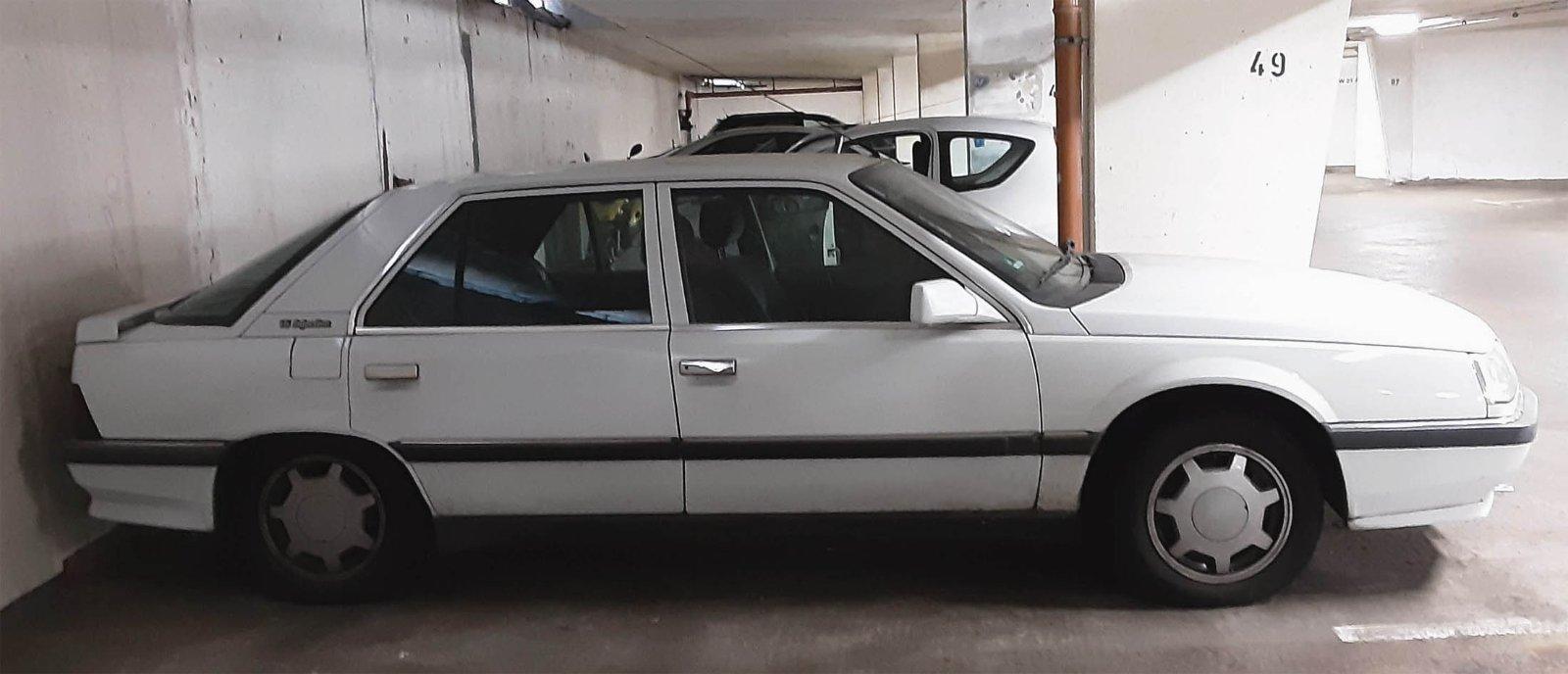 Abbildung des Autos OLDTIMER Renault 25v6