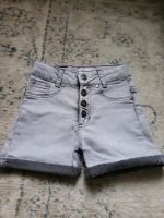 Shorts 134 Hose Kinderhose Kurzehose Kindersachen Leipzig - Gohlis-Mitte Vorschau