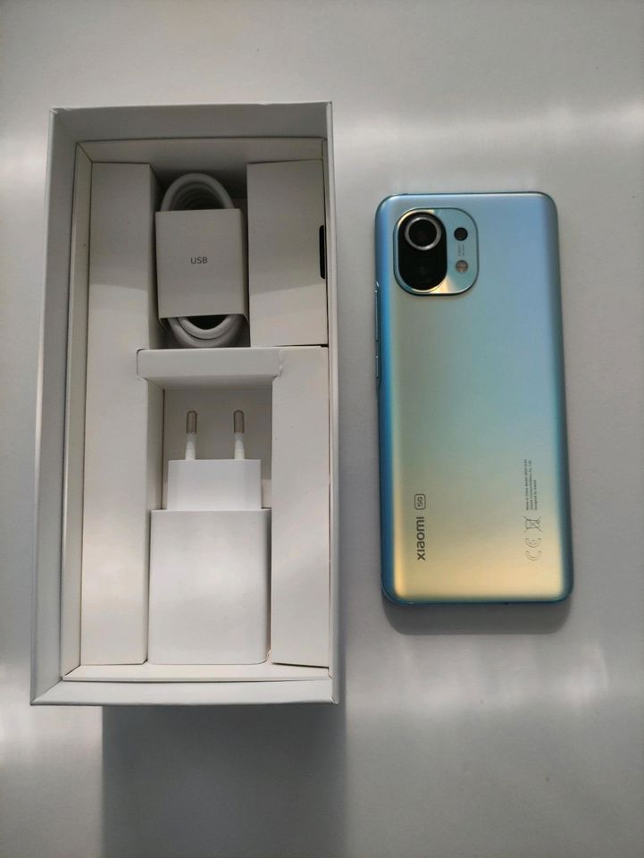 Xiaomi Mi 11 8/256 GB Horizon Blue NEU OVP Mi Fan Edition Handy in Recklinghausen