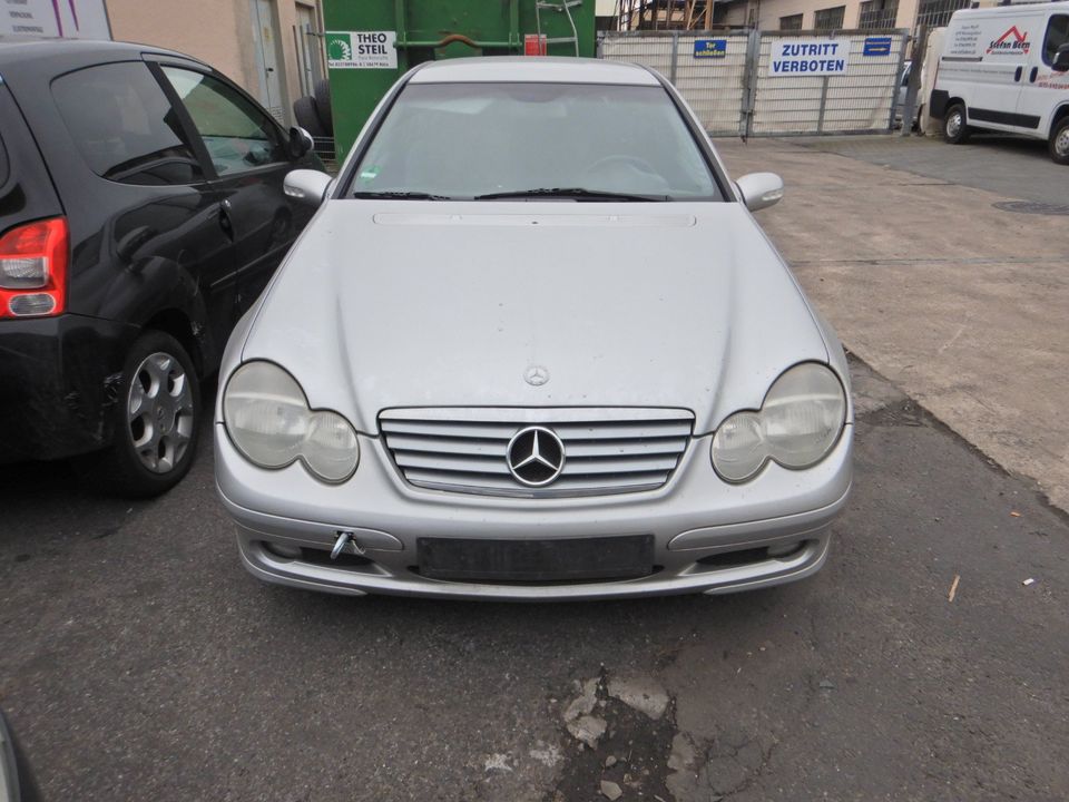 Mercedes Sportcoupe / 203 / Bj.2001 / Schlachtfest 43 in Neuss