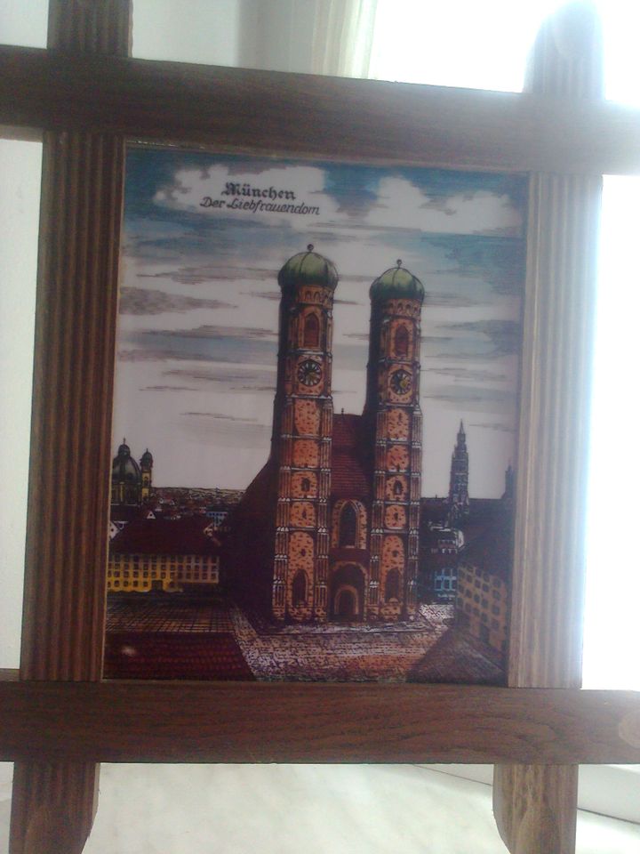 Keramik Bild Frauenkirche von München mit Holzrahmen 41x47 cm in München